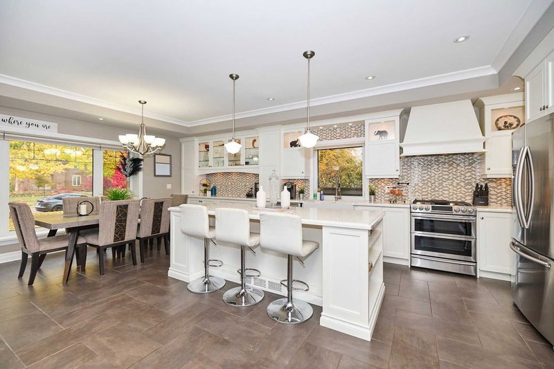 34 Royal York Rd, St. Catharines, L2N 2N6 | Image 3