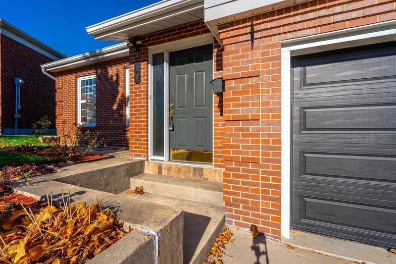38 Leclaire St, Hamilton, L9C 5X3 | Image 3