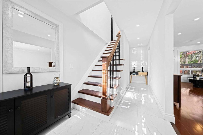 46 Novoco Dr, Hamilton, L9C 7E8 | Image 3