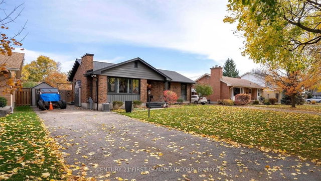1522 Mctavish Crescent