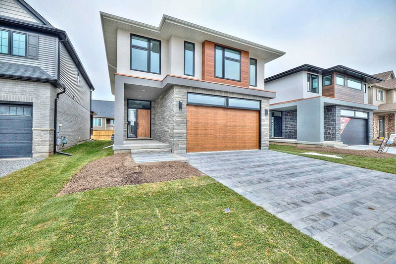 3809 Simpson Lane, Fort Erie, L0S 1S0 | Image 2