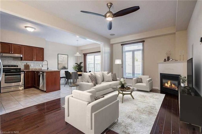 165 Palacebeach Tr, Hamilton, L8E0C3 | Image 3