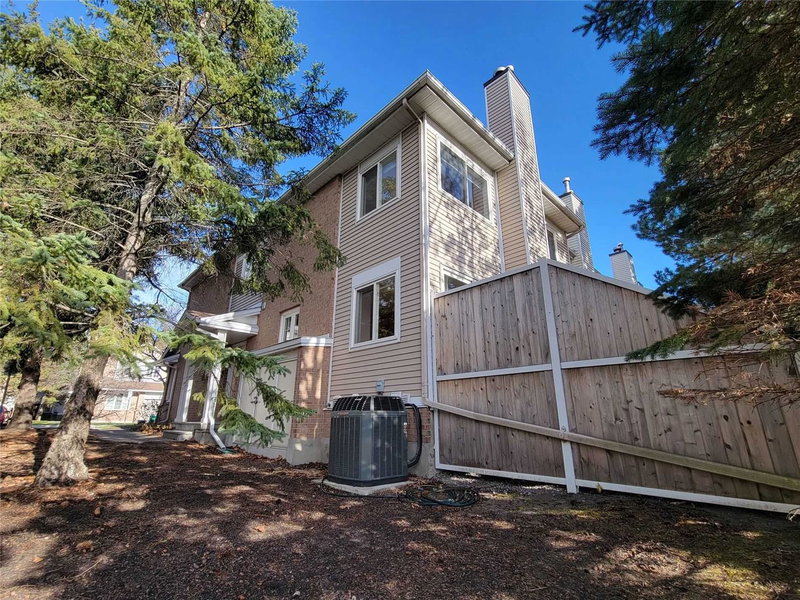 14 Sandcliffe Terr, Ottawa, K2G5X1 | Image 2