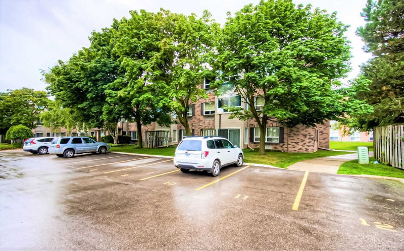110 - 30 Hugo Cres, Kitchener, N2M 3Z2 | Image 3