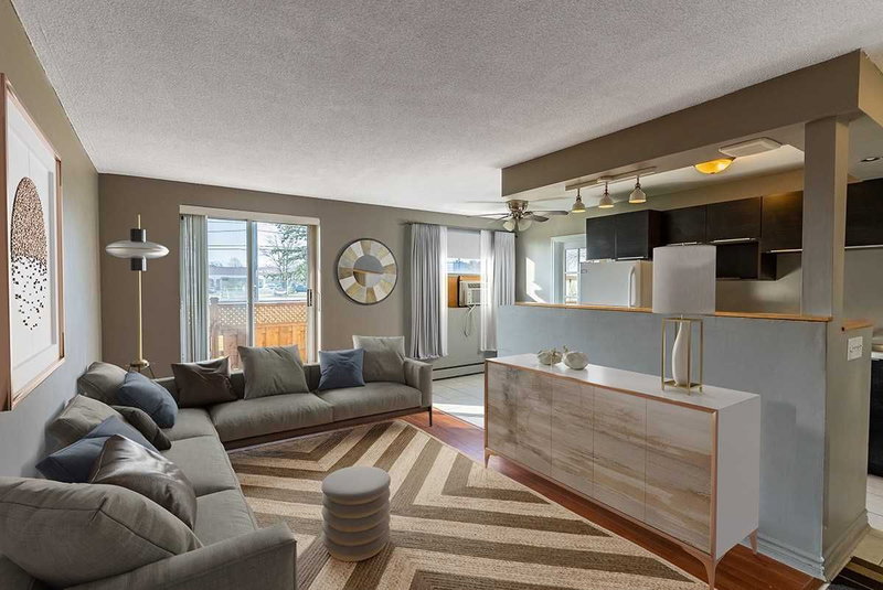 105 - 851 Queenston Rd, Hamilton, L8G 1B4 | Image 3