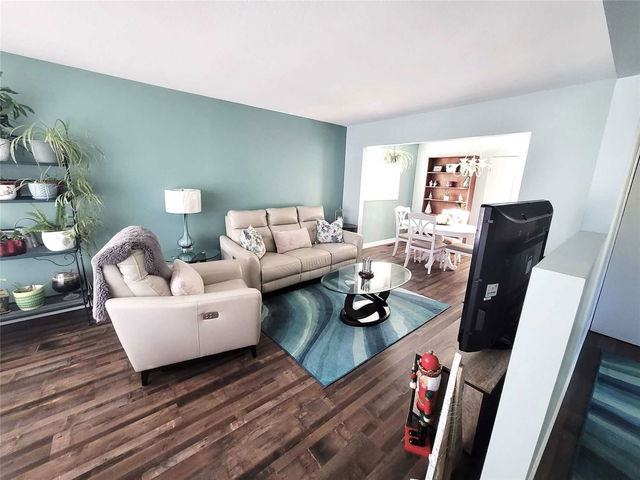 16 Overlea Crescent
