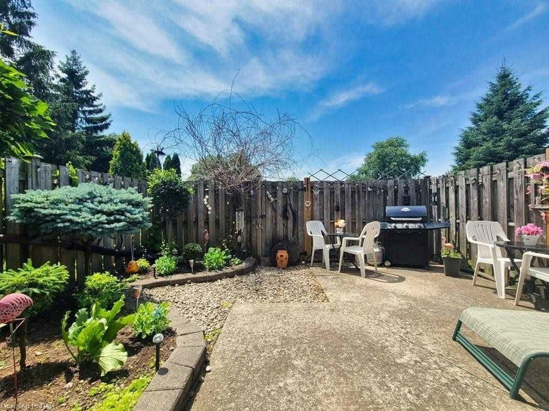 10 - 3322 Addison Ave, Niagara Falls, L2J 3L1 | Image 3