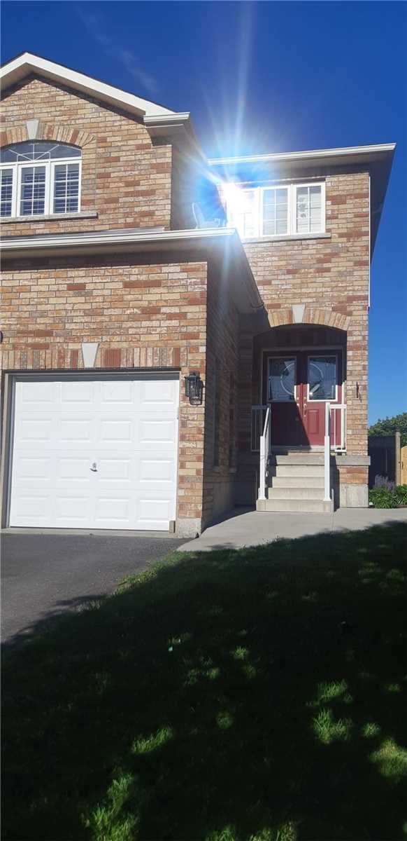20 Lucas Crescent