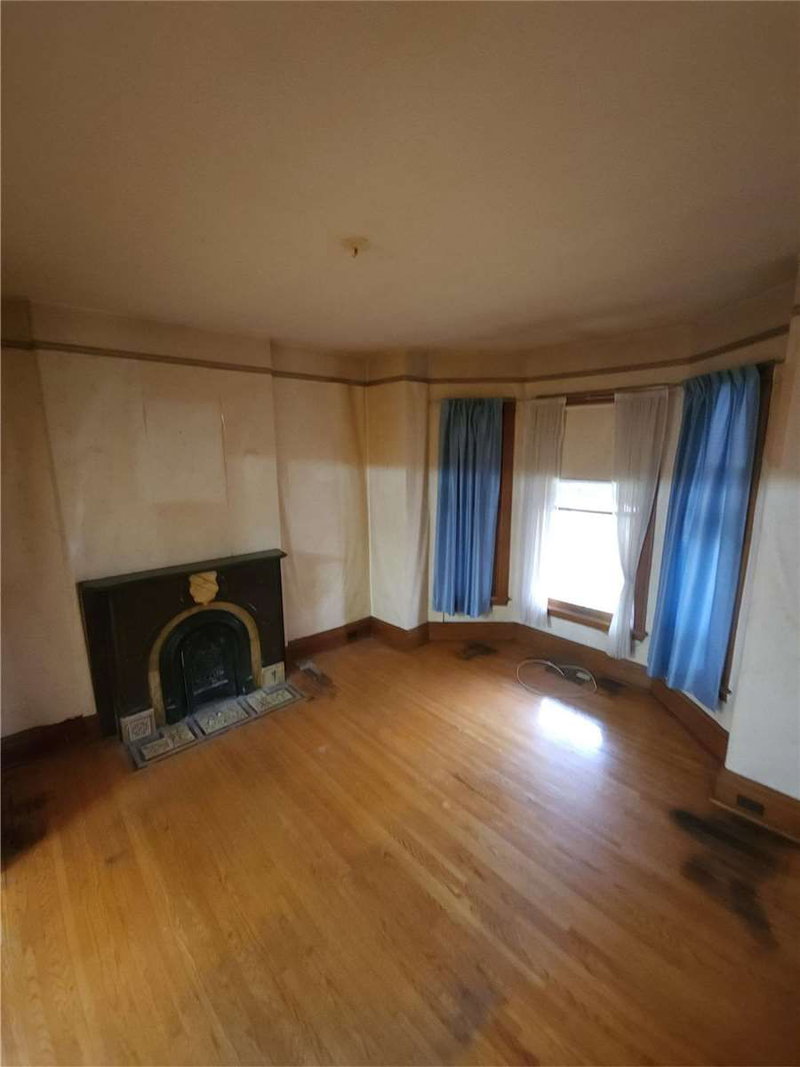 212 Gibson Ave, Hamilton, L8L 6K1 | Image 3