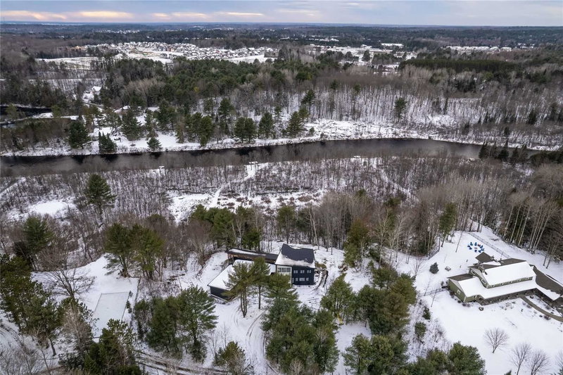 1016 Zoe Lane, Bracebridge, P1L 0L5 | Image 2