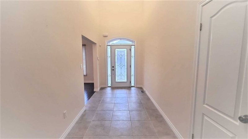 15 Sasha Crt, Hamilton, L8E0A3 | Image 2