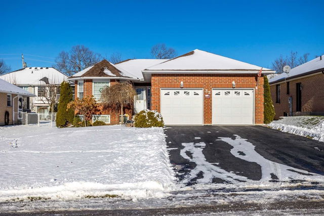 32 Hillview Drive