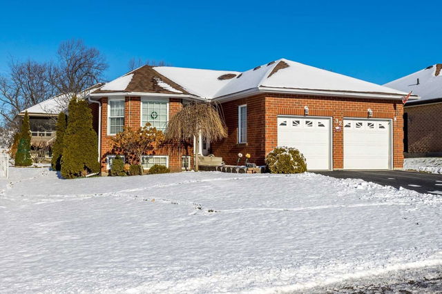 32 Hillview Drive