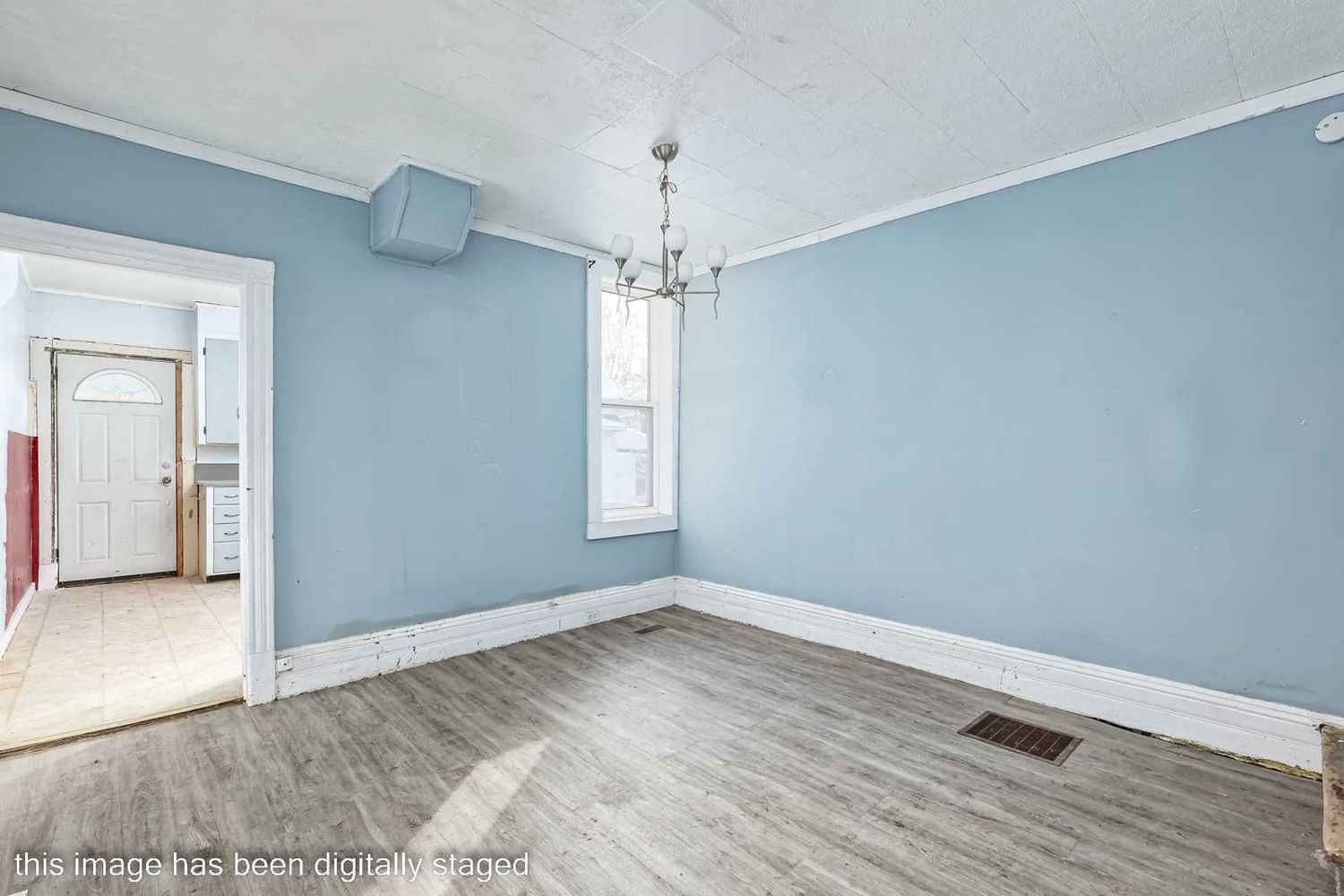 Listing Image 7
