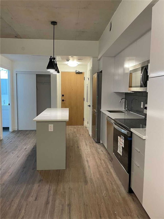 602 - 7 Erie Avenue