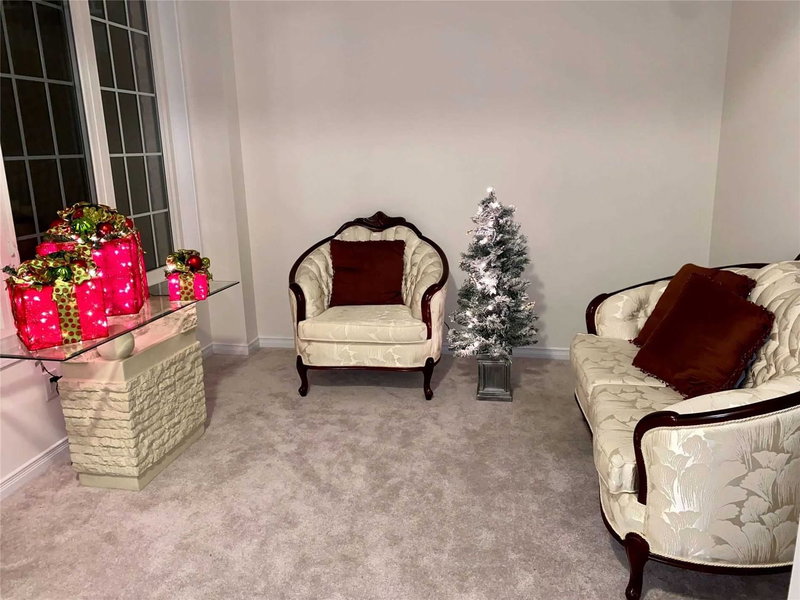 7869 Buckeye Cres, Niagara Falls, L2H 2Y6 | Image 2