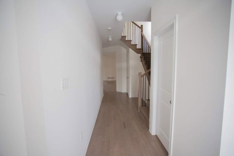 639 Anishinaabe Dr, Shelburne, L9V2R4 | Image 3