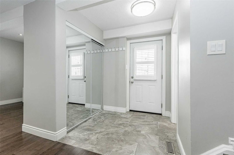 14 - 50 Westmount Rd W, Kitchener, N2M 5C8 | Image 2