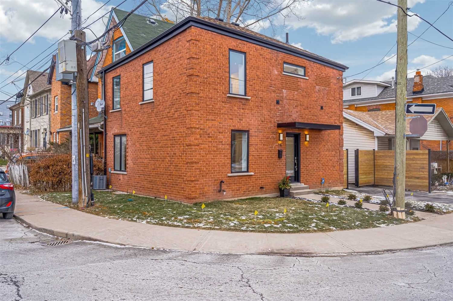 Listing Image 3