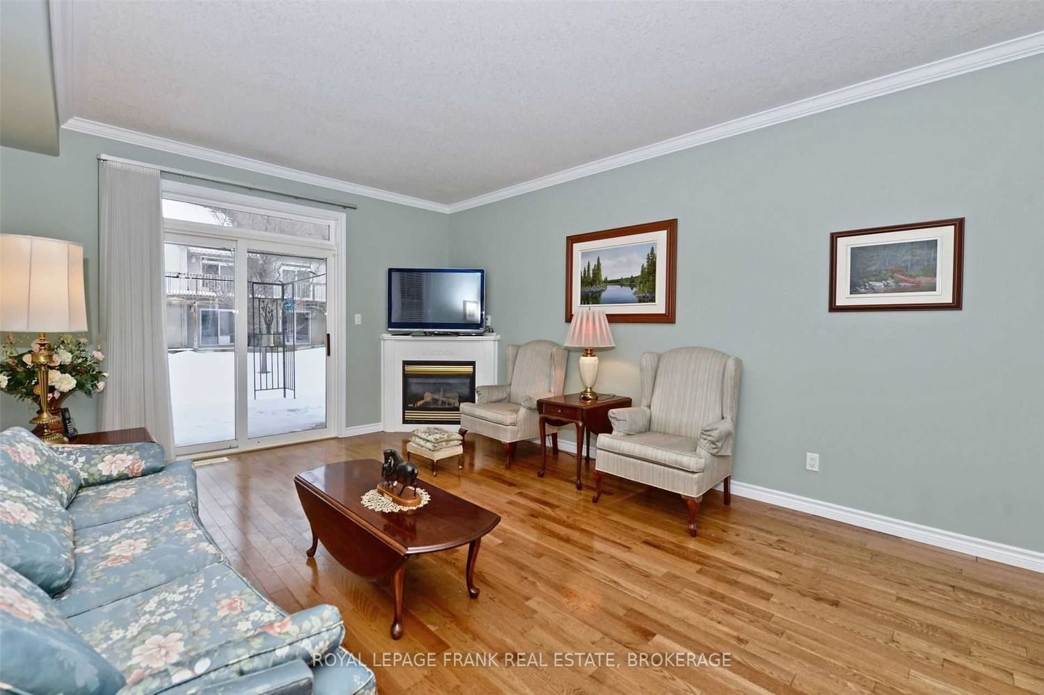 Listing Image 7