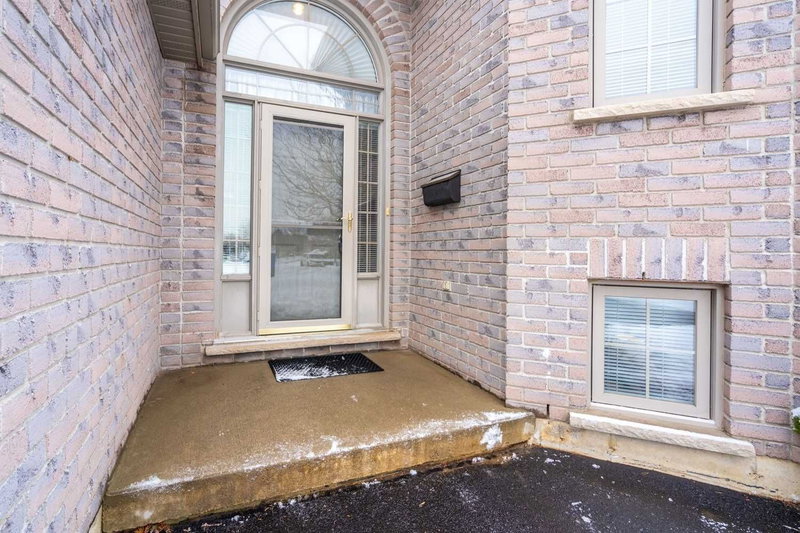 40 Jo Whitney Crt, Brantford, N3T 6N9 | Image 2