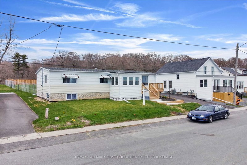 64 Alexander St, Port Hope, L1A 1B3 | Image 2
