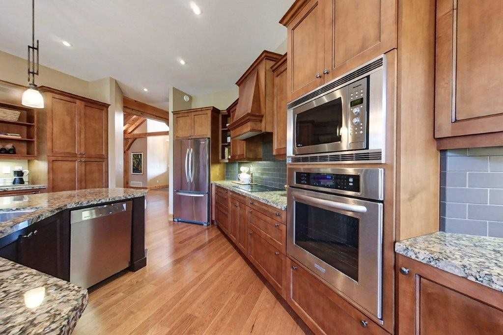 Listing Image 5