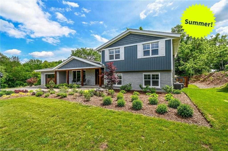 341 Lakeshore Rd, Niagara-on-the-Lake, L0S 1J0 | Image 2