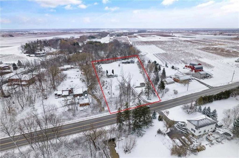 341 Lakeshore Rd, Niagara-on-the-Lake, L0S 1J0 | Image 3