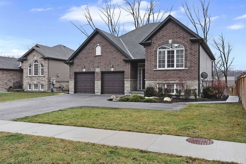 Upper - 3563 Dominion Rd, Fort Erie, L0S 1N0 | Image 2