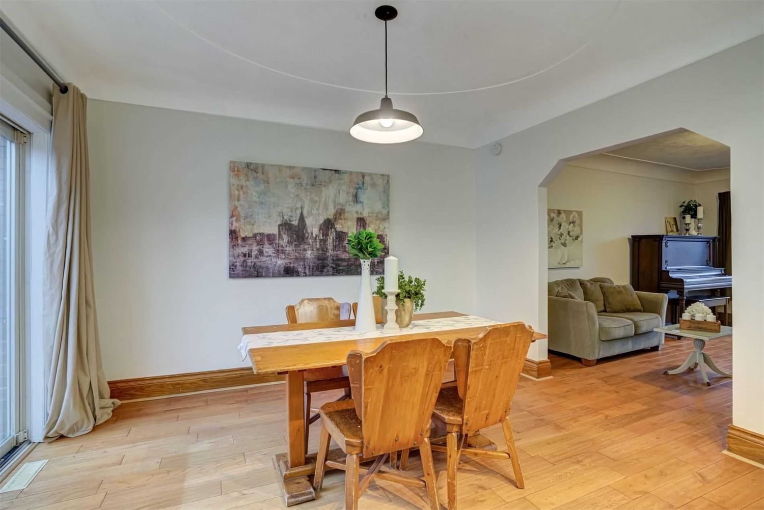 Listing Image 10