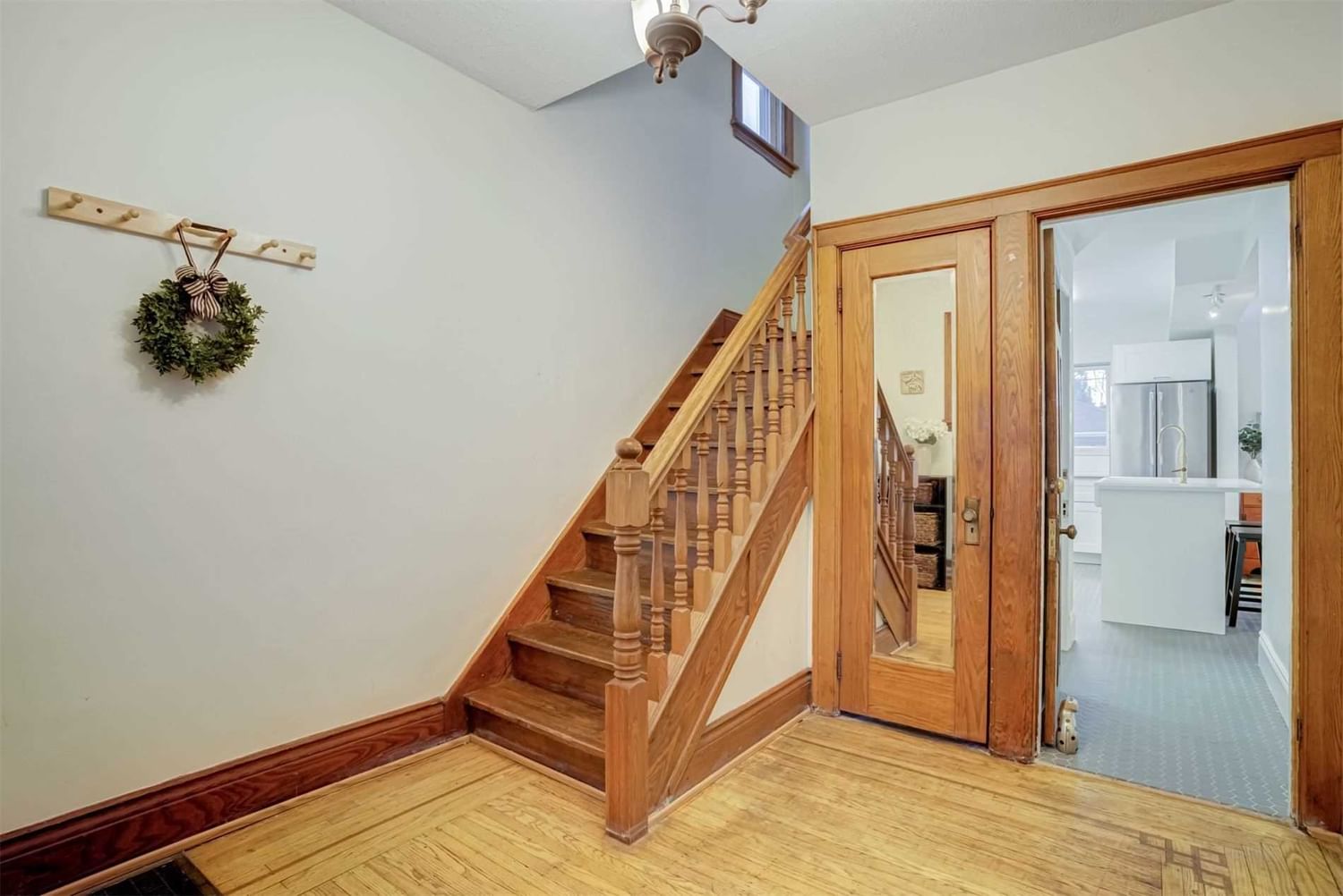 Listing Image 16