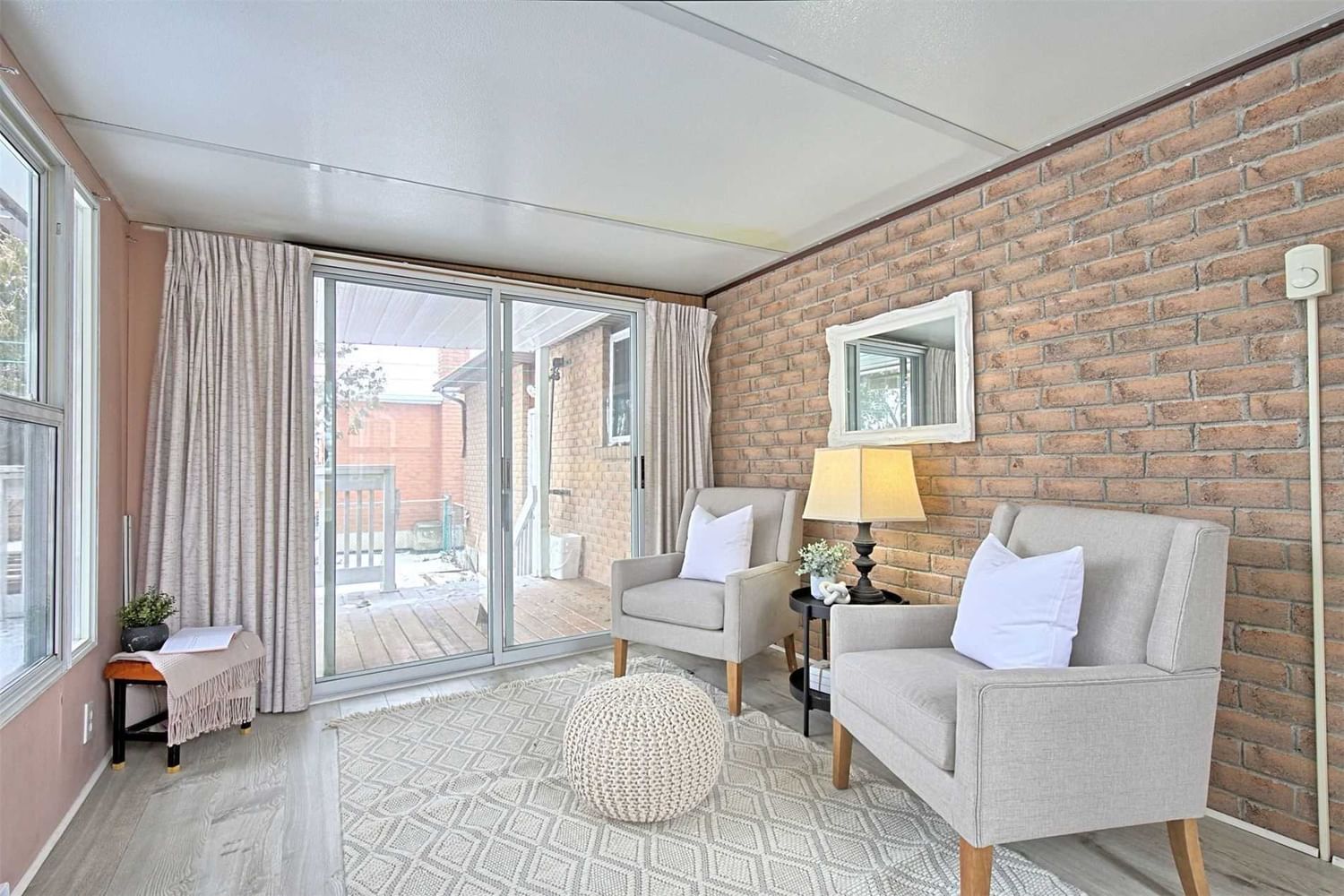 Listing Image 22