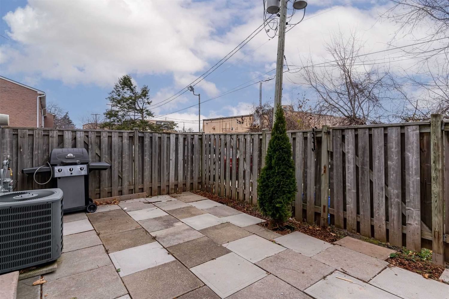 Listing Image 37
