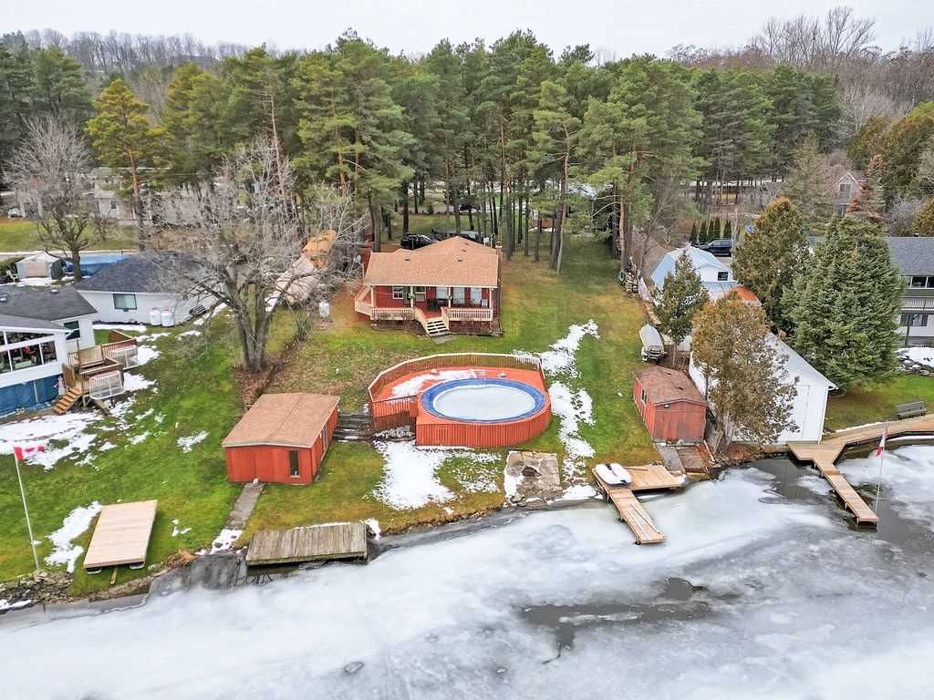 Listing Image 4