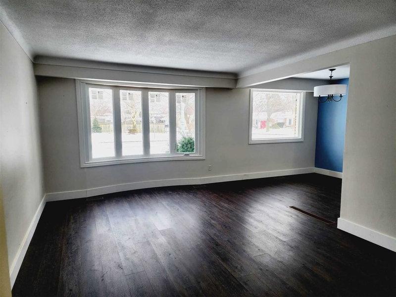 3 Governor Simcoe Dr, St. Catharines, L2N 3J1 | Image 3