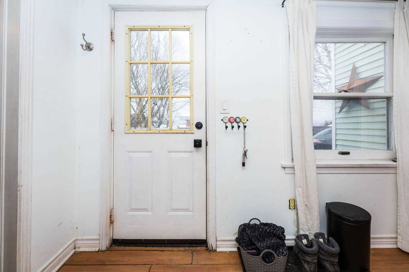 120 Second Ave E, Shelburne, L9V 3A7 | Image 3