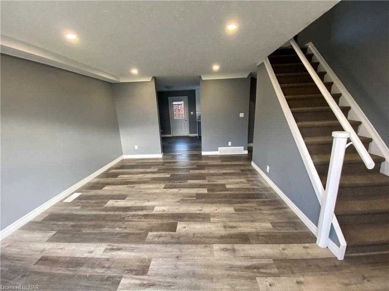 3 - 252 Bertie St, Fort Erie, L2A 1Z6 | Image 3