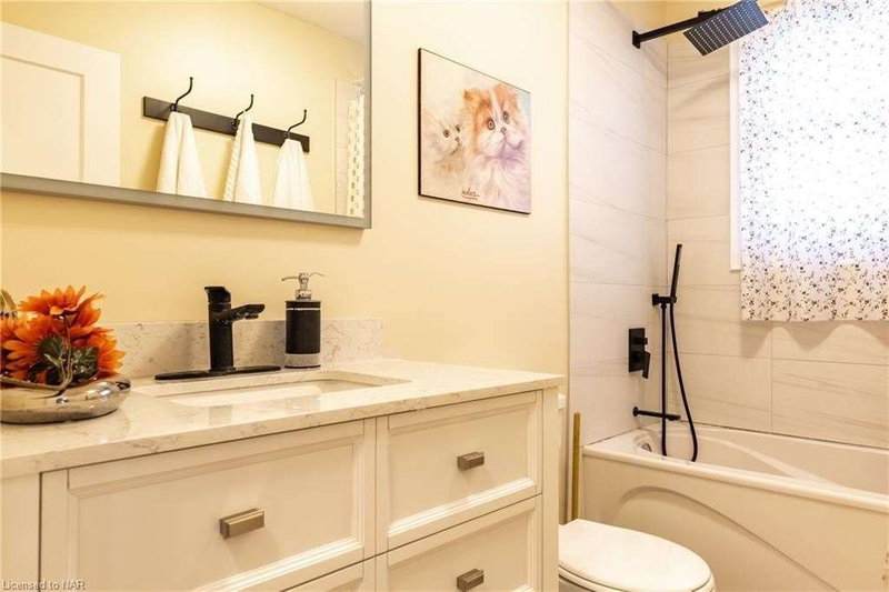 Main - 5291 Stamford St, Niagara Falls, L2E 1N2 | Image 3