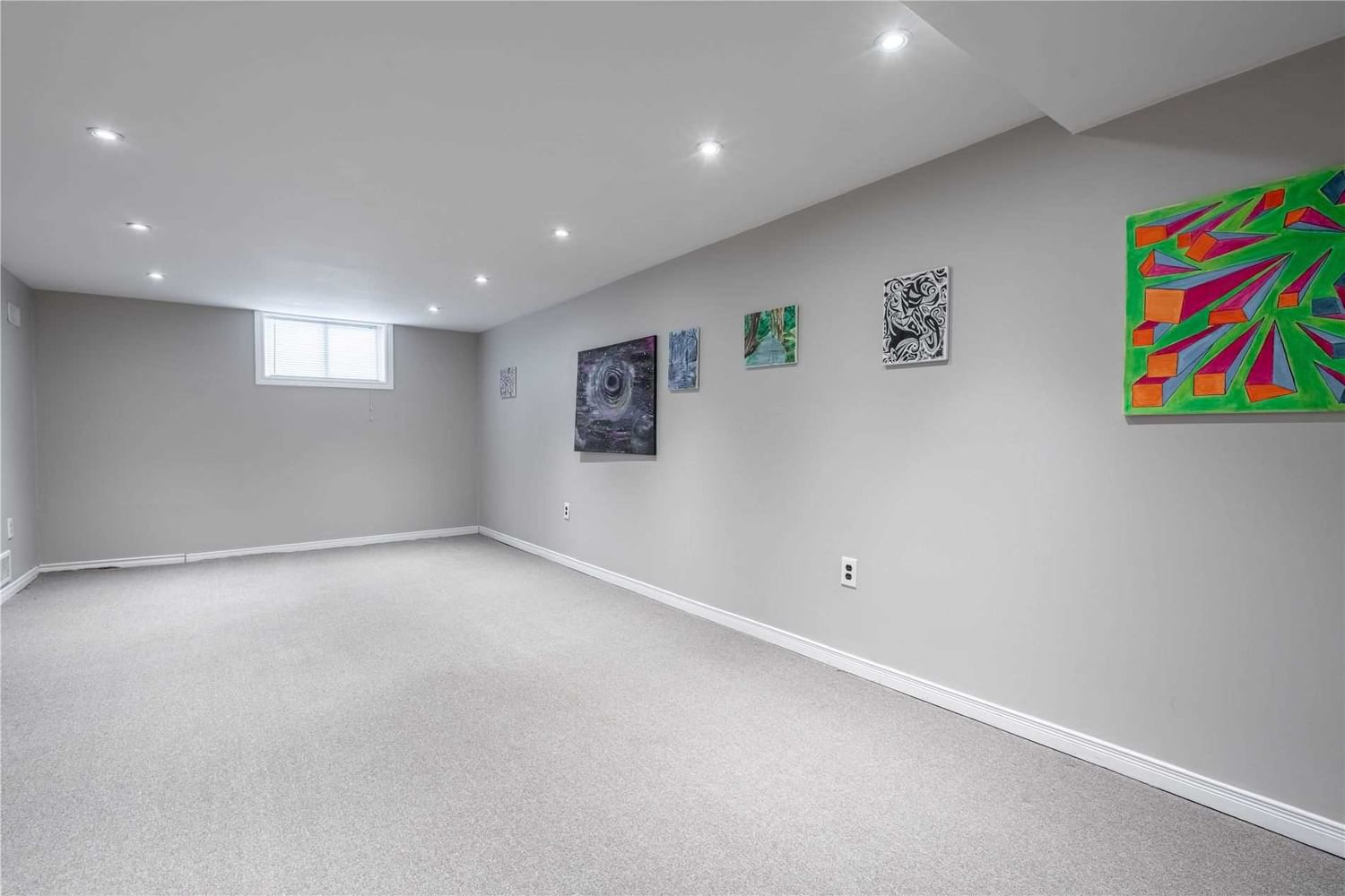 Listing Image 19