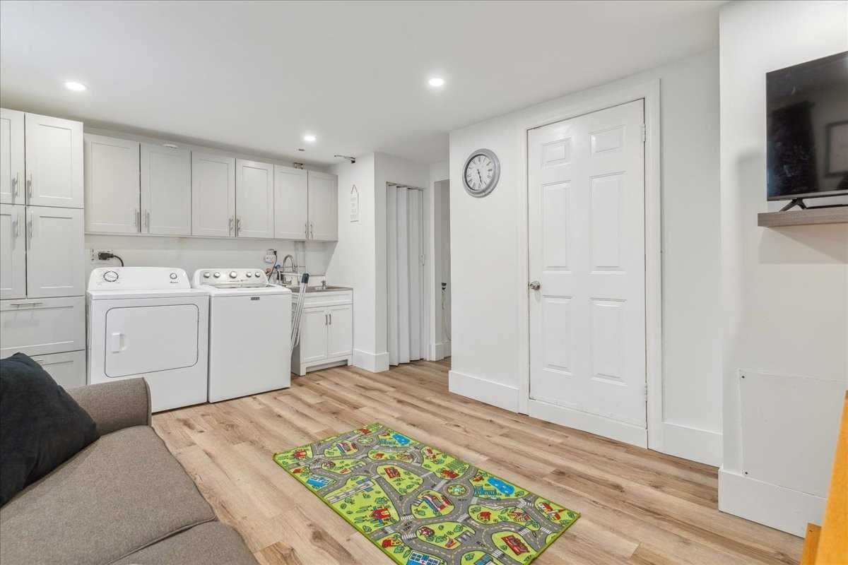 Listing Image 19