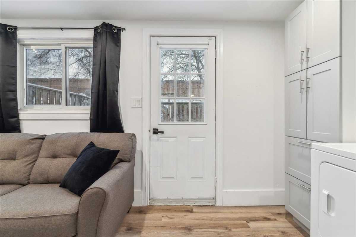 Listing Image 22