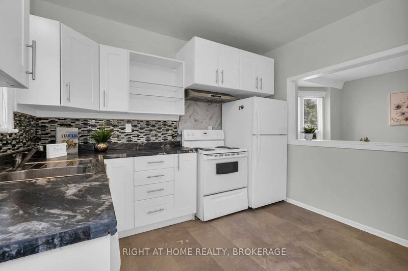 746 King St W, Hamilton, L8S 1J8 | Image 3