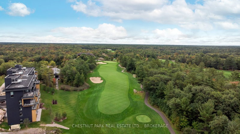 404 - 120 Carrick Tr, Gravenhurst, P1P 0B6 | Image 2