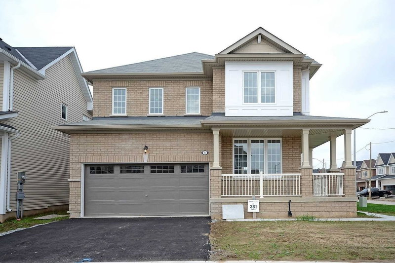 1 Honey Comb Tr, Thorold, L3B 5N5 | Image 2