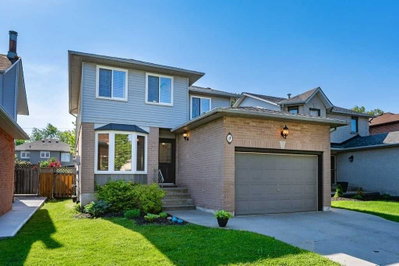 Detached House sold at 19 Beachgrove Crescent, Hamilton, Ontario, L8J 2N8 - Stoney Creek Mountain - MLS: X5910681