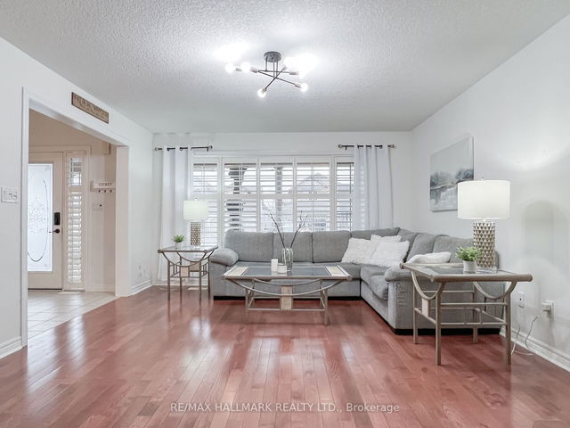9 Sarah Crescent