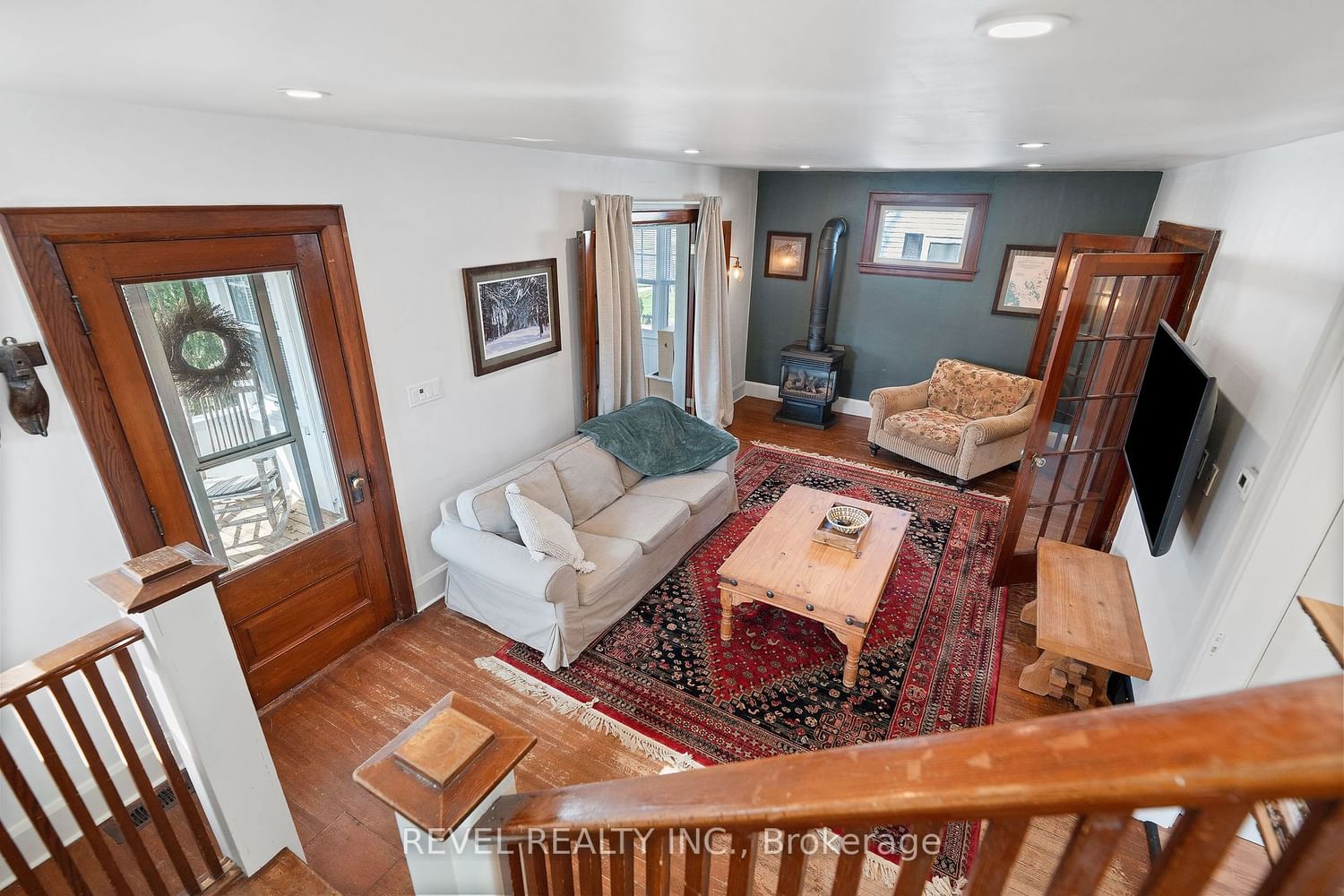 Listing Image 11