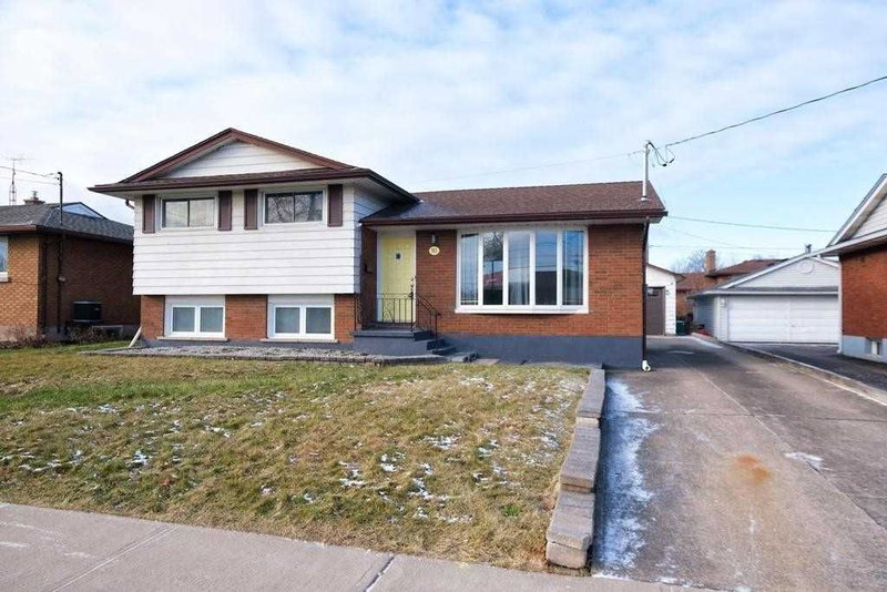 Lower - 93 Wellington St, Welland, L3B 1B2 | Image 2