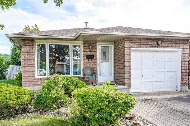 102 Juniper Dr, Hamilton, L8E 4G6 | Image 2
